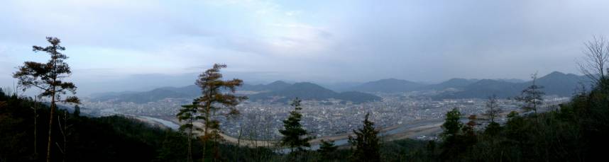 松笠山