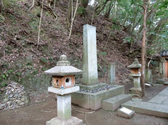 吉川広家の墓